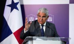 رئيس بنما يتهم أميركا بالكذب